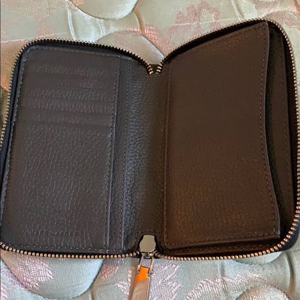 Marc Jacobs Wallet - Picture 3 of 6